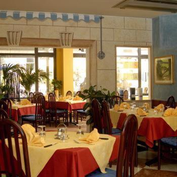 Hotel Centro Turistico Gardesano 부솔렌고 외부 사진